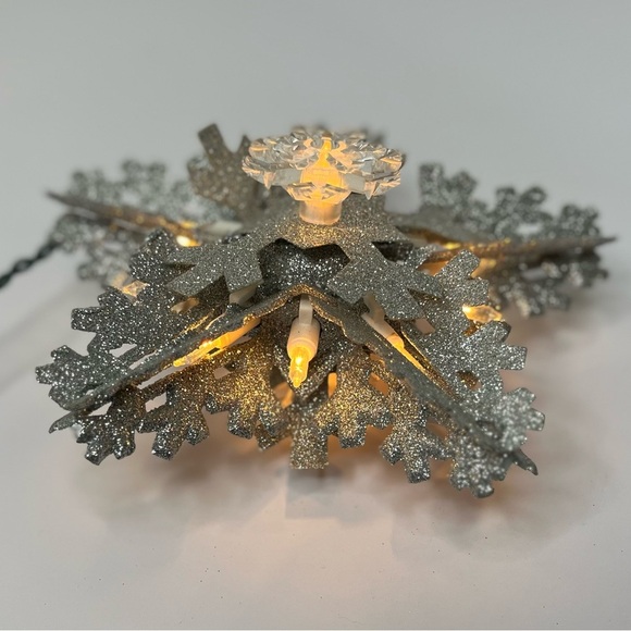 Snowflake Christmas Tree Topper Silver Glitter White Lighted 8" Diameter - Picture 5 of 5